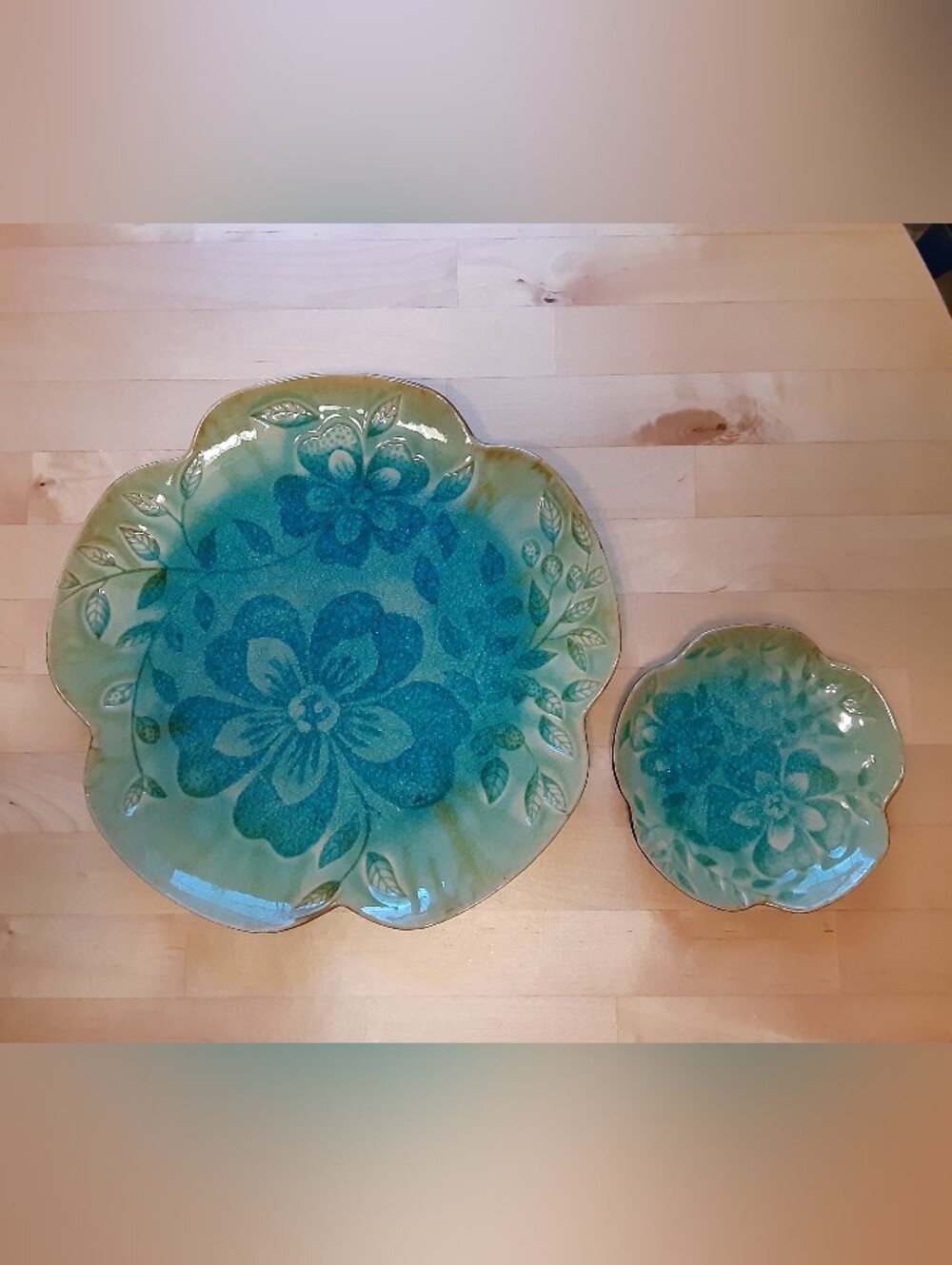 Set of 2 Vintage Pier 1 Dishes